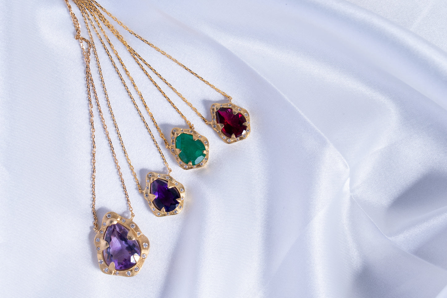 Dewdrop Pendant Necklace in Tourmaline